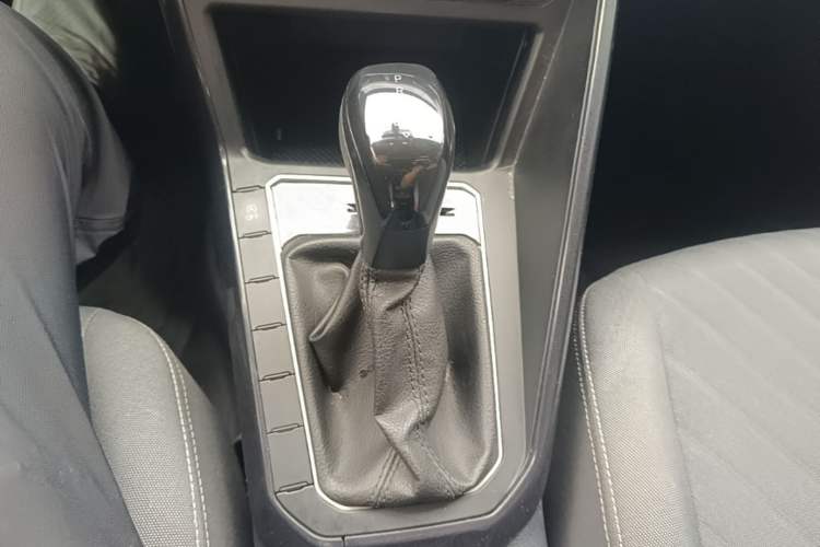 Used Volkswagen Lavida 2023 New Rui 1.5L Automatic New Yi Edition Gear Lever