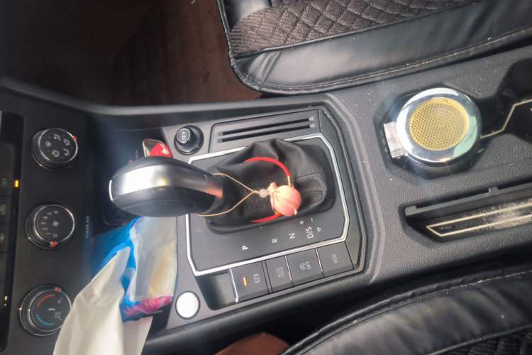 Used Volkswagen Lavida 2023 300TSI DSG Starry Full-Comfort Edition Gear Lever