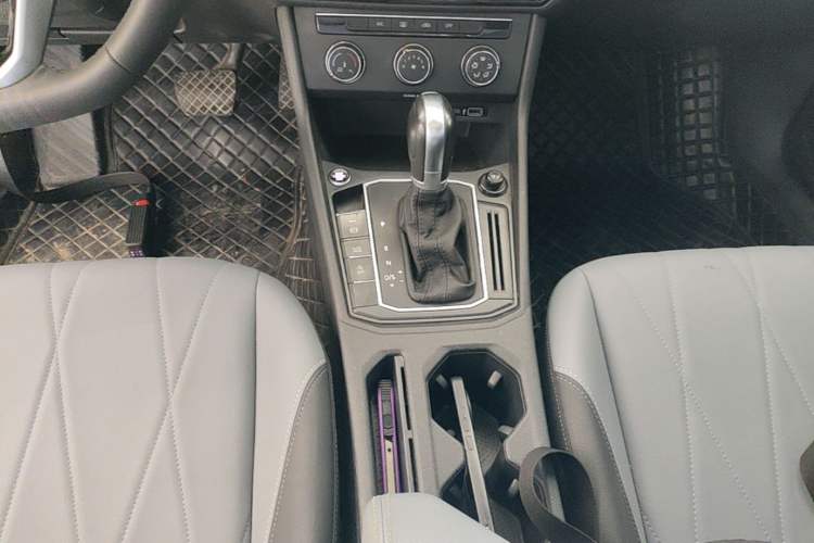 Used Volkswagen Lavida 2023 Revised Version 1.5L Automatic 5 Millionth Edition Gear Lever