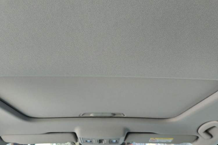 Used Volkswagen Lavida 2023 Revised Version 1.5L Automatic Starry Sky Edition – 5 Million Units Headliner