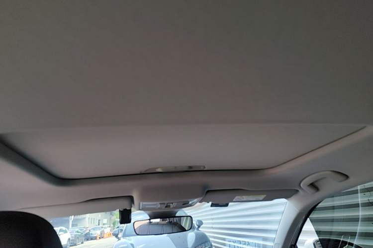 Used Volkswagen Lavida 2023 Revised Version 1.5L Automatic Starry Sky Edition – 5 Million Units Headliner