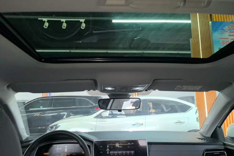 Used Volkswagen Lavida 2023 300TSI DSG Full-Comfort Edition Headliner