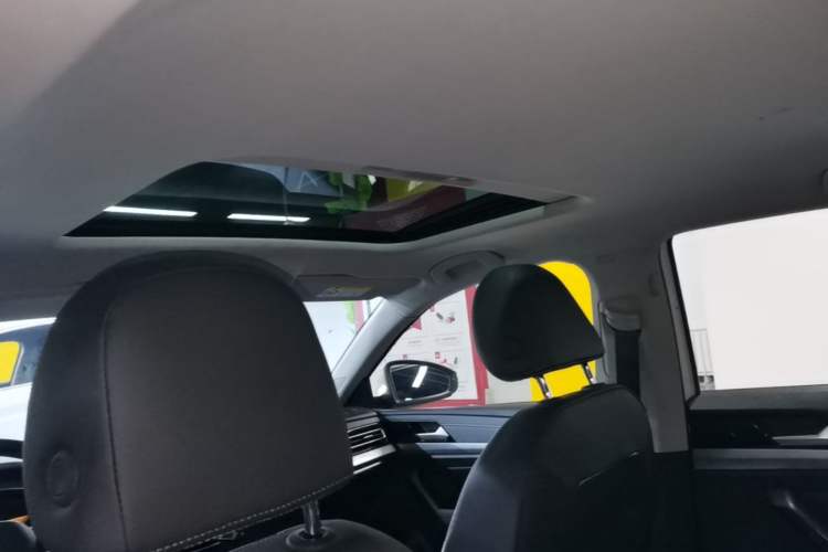 Used Volkswagen Lavida 2023 300TSI DSG Full-Comfort Edition Headliner