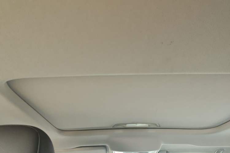 Used Volkswagen Lavida 2023 Revised Version 1.5L Automatic Starry Sky Edition – 5 Million Units Headliner
