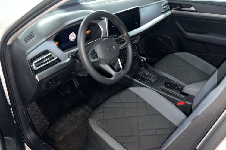 Used Volkswagen Lavida 2023 Revised 1.5L Automatic DeYi Edition Interior 1