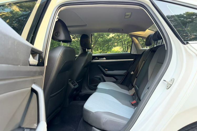 Used Volkswagen Lavida 2023 Revised Version 1.5L Automatic Starry Sky Edition – 5 Million Units Interior 1