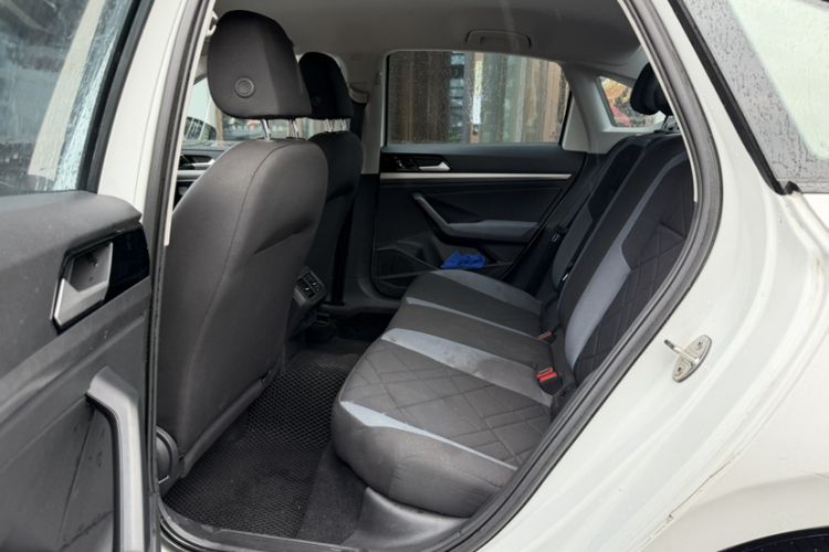 Used Volkswagen Lavida 2023 1.5L Automatic De Yi Edition Interior 1