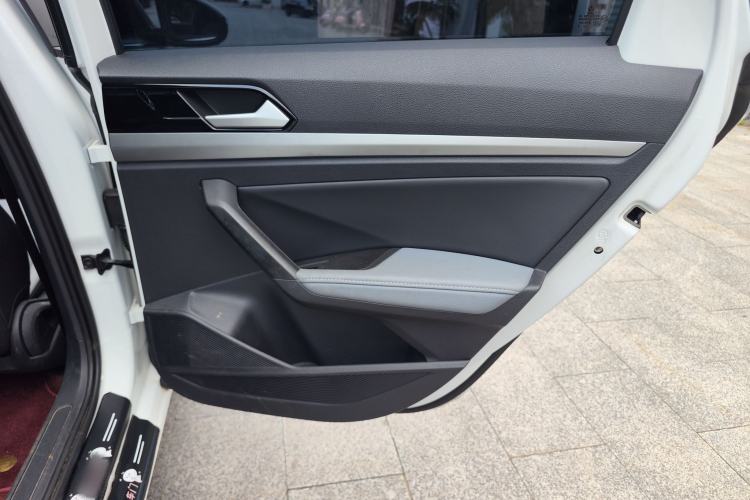 Used Volkswagen Lavida 2023 300TSI DSG Full-Comfort Edition Interior 10