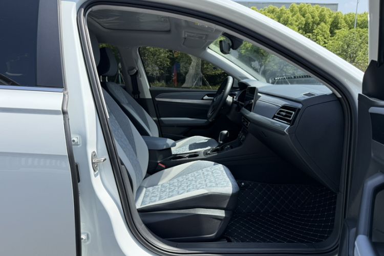 Used Volkswagen Lavida 2023 280TSI DSG Full-Comfort Edition Interior 11
