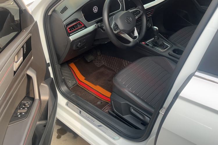 Used Volkswagen Lavida 2023 300TSI DSG Starry Full-Comfort Edition Interior 2
