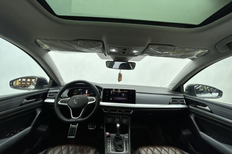 Used Volkswagen Lavida 2023 300TSI DSG Full-Comfort Edition Interior 2