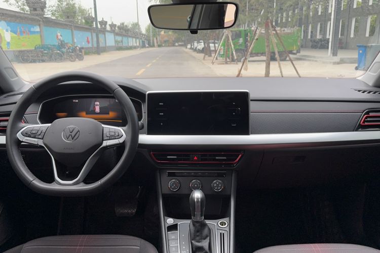 Used Volkswagen Lavida 2023 300TSI DSG Starry Full-Comfort Edition Interior 3