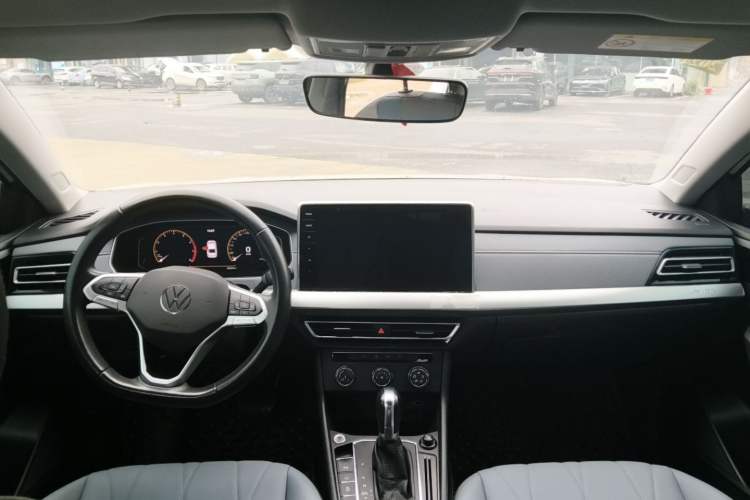 Used Volkswagen Lavida 2023 1.5L Automatic 5 Million Edition Interior 3