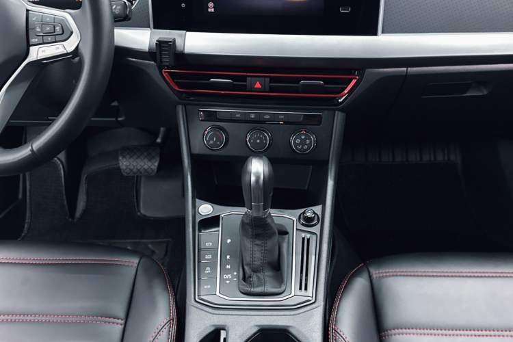 Used Volkswagen Lavida 2023 300TSI DSG Starry Full-Comfort Edition Interior 3