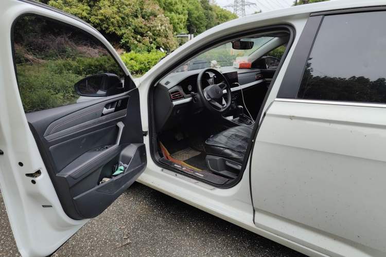 Used Volkswagen Lavida 2023 280TSI DSG Full-Comfort Edition Interior 3