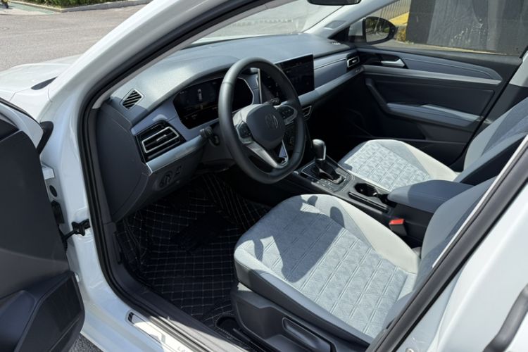 Used Volkswagen Lavida 2023 280TSI DSG Full-Comfort Edition Interior 3