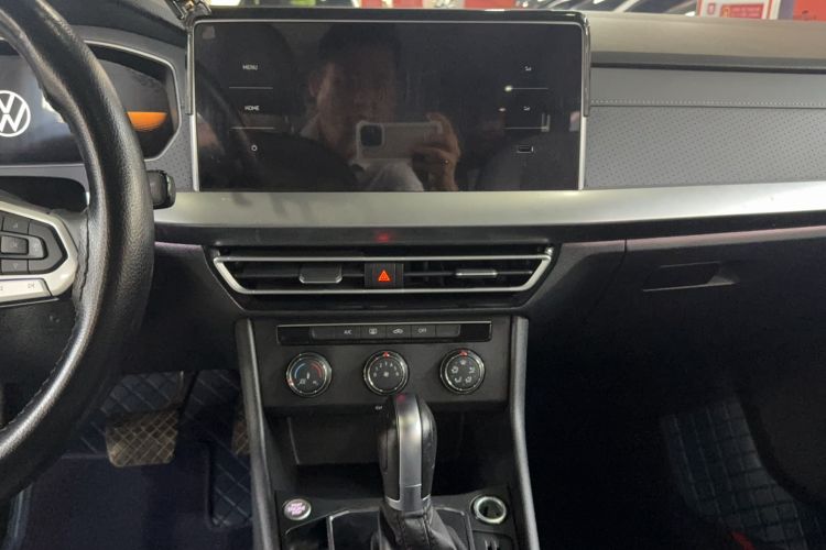 Used Volkswagen Lavida 2023 1.5L Automatic Full-Comfort Edition Interior 4