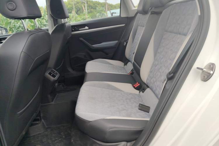 Used Volkswagen Lavida 2023 300TSI DSG Full-Comfort Edition Interior 4