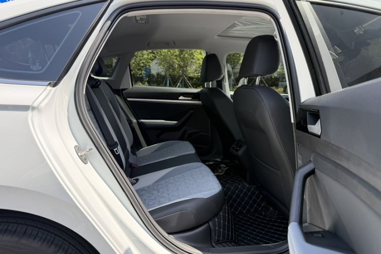 Used Volkswagen Lavida 2023 280TSI DSG Full-Comfort Edition Interior 4