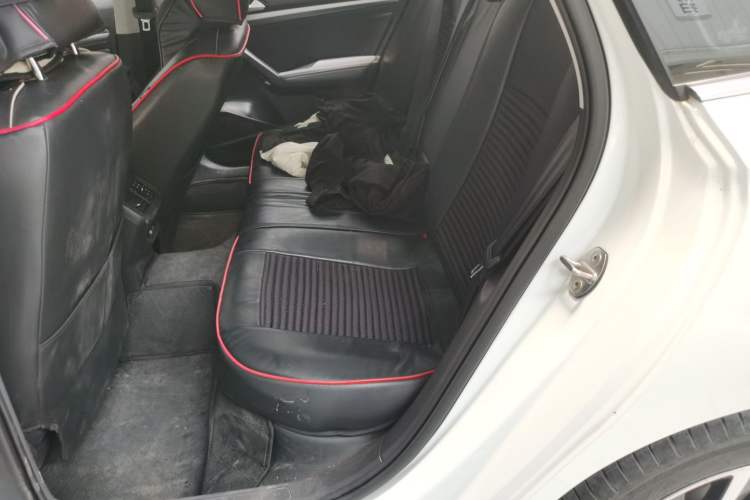 Used Volkswagen Lavida 2023 Revised Version 1.5L Automatic Starry Sky Edition – 5 Million Units Interior 4
