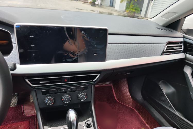 Used Volkswagen Lavida 2023 300TSI DSG Full-Comfort Edition Interior 6