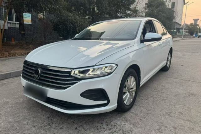 Ojetý Volkswagen Lavida 2023 1.5L Automatic De Yi Edition