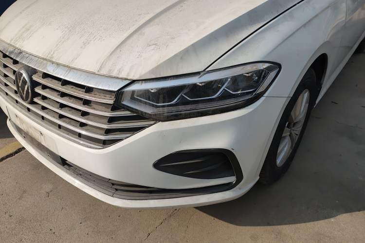 Used Volkswagen Lavida 2023 Revised 1.5L Automatic DeYi Edition Left Front Headlight