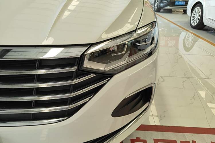 Used Volkswagen Lavida 2023 1.5L Automatic 5 Million Edition Left Front Headlight