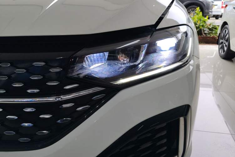 Used Volkswagen Lavida 2023 280TSI DSG Starry Sky Deluxe Edition Left Front Headlight