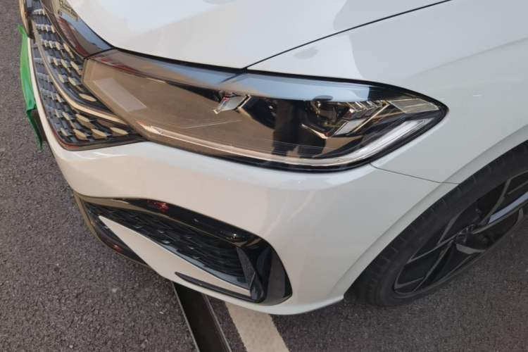 Used Volkswagen Lavida 2023 300TSI DSG Starry Full-Comfort Edition Left Front Headlight