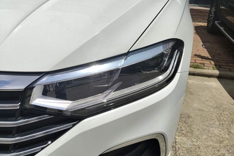 Used Volkswagen Lavida 2023 1.5L Automatic 5 Million Edition Left Front Headlight