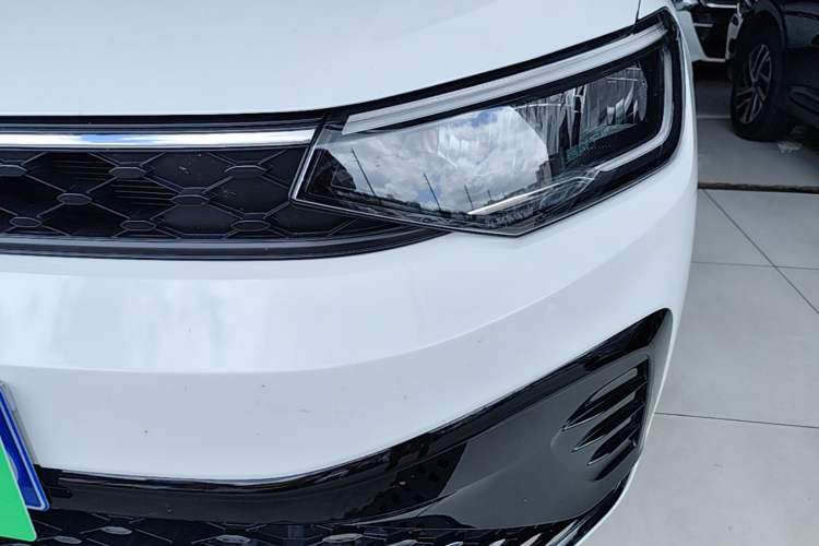 Used Volkswagen Lavida 2023 New Rui 1.5L Automatic New Yi Edition Left Front Headlight