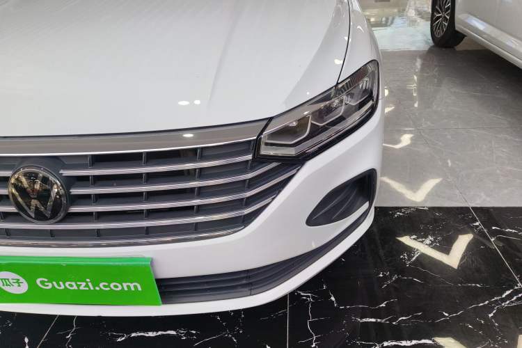 Used Volkswagen Lavida 2023 Revised 1.5L Automatic DeYi Edition Left Front Headlight