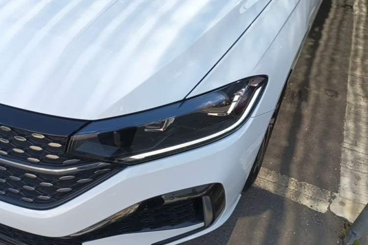 Used Volkswagen Lavida 2023 Revised Version 1.5L Automatic Starry Sky Edition – 5 Million Units Left Front Headlight