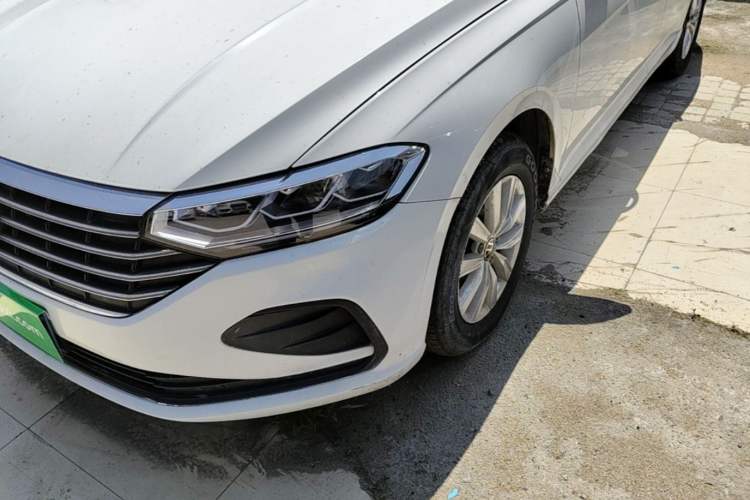 Used Volkswagen Lavida 2023 Revised 1.5L Automatic DeYi Edition Left Front Headlight