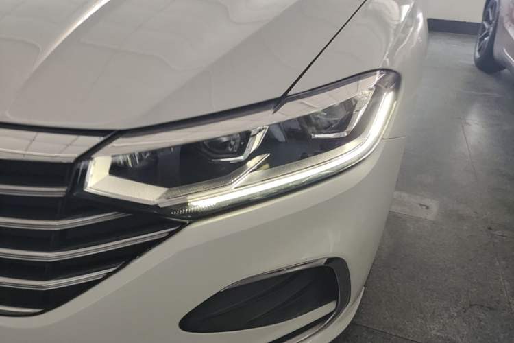 Used Volkswagen Lavida 2023 1.5L Automatic 5 Million Edition Left Front Headlight