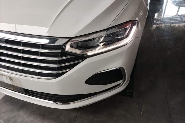Used Volkswagen Lavida 2023 1.5L Automatic 5 Million Edition Left Front Headlight