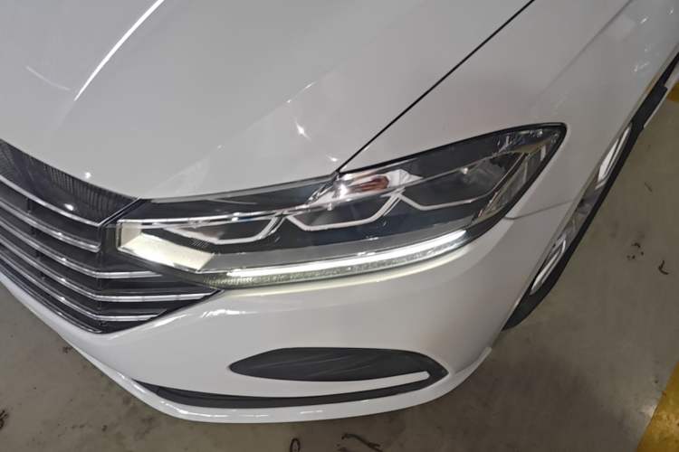 Used Volkswagen Lavida 2023 1.5L Automatic De Yi Edition Left Front Headlight