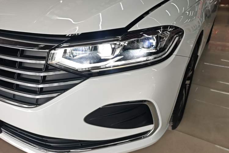 Used Volkswagen Lavida 2023 Revised Version 1.5L Automatic 5 Millionth Edition Left Front Headlight