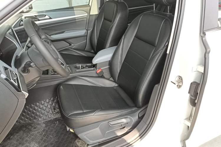 Used Volkswagen Lavida 2023 300TSI DSG Full-Comfort Edition Left Front Seat