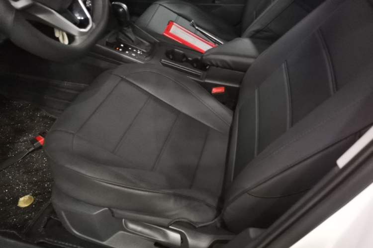 Used Volkswagen Lavida 2023 1.5L Automatic De Yi Edition Left Front Seat