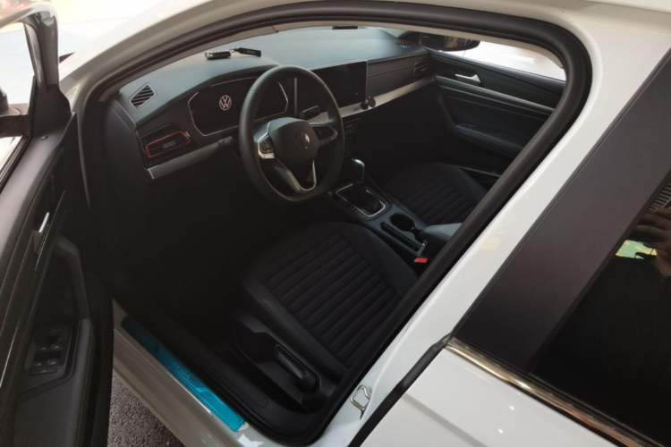 Used Volkswagen Lavida 2023 300TSI DSG Starry Full-Comfort Edition Left Front Seat