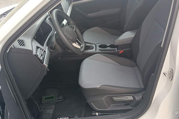 Used Volkswagen Lavida 2023 Revised Version 1.5L Automatic 5 Millionth Edition Left Front Seat