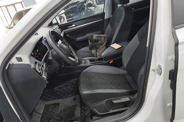 Used Volkswagen Lavida 2023 1.5L Automatic De Yi Edition Left Front Seat