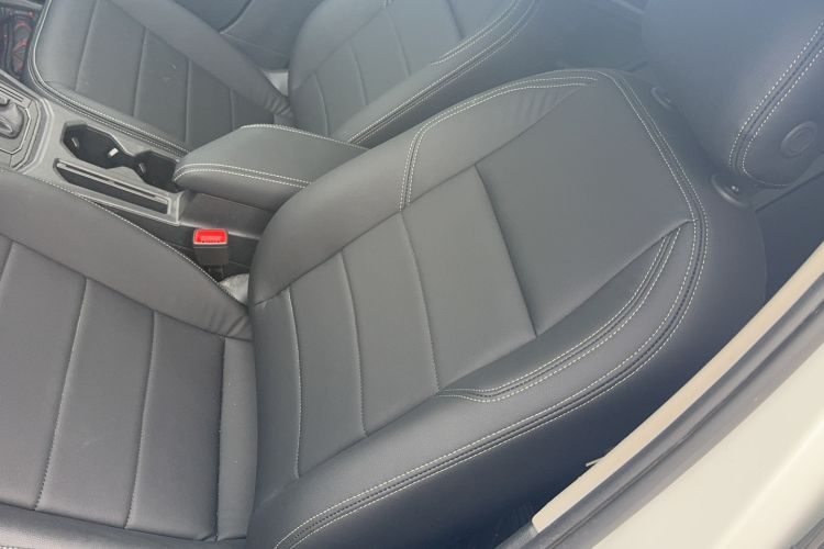 Used Volkswagen Lavida 2023 1.5L Automatic De Yi Edition Left Front Seat