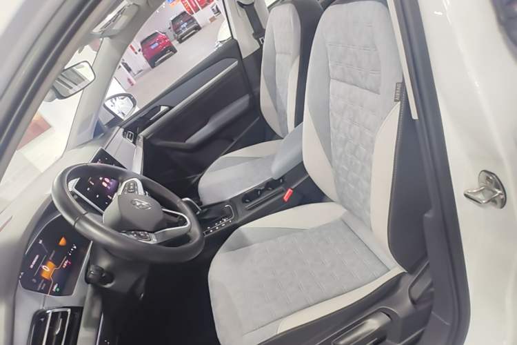 Used Volkswagen Lavida 2023 300TSI DSG Full-Comfort Edition Left Front Seat