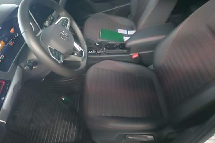 Used Volkswagen Lavida 2023 280TSI DSG Starry Sky Deluxe Edition Left Front Seat