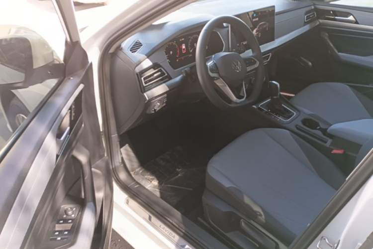 Used Volkswagen Lavida 2023 Revised Version 1.5L Automatic Starry Sky Edition – 5 Million Units Left Front Seat