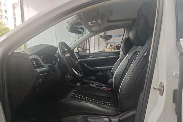 Used Volkswagen Lavida 2023 300TSI DSG Full-Comfort Edition Left Front Seat