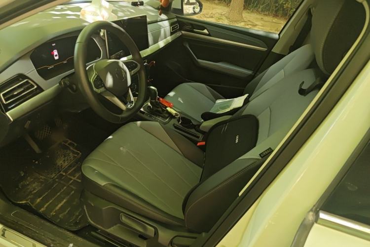 Used Volkswagen Lavida 2023 Revised Version 1.5L Automatic Starry Sky Edition – 5 Million Units Left Front Seat